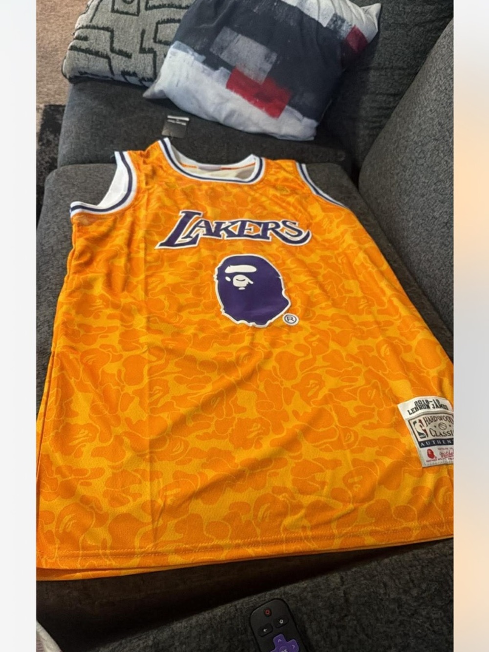 Mitchell and ness James jersey